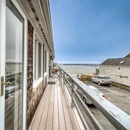 Provincetown Waterfront Studio